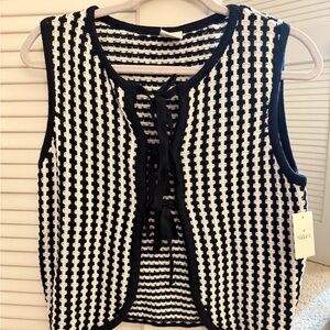 Navy Blue and White Knit Sleeveless Top